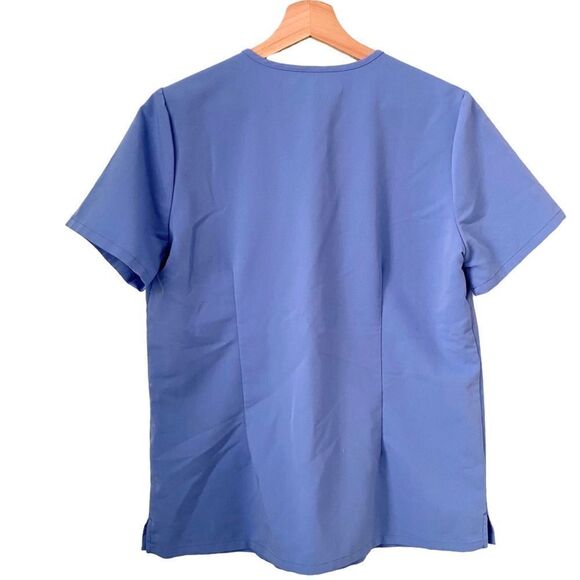 Figs Blue V Neck Short Sleeve Medical Scrub Top in Size Medium in Light Blue - Picture 3 of 6